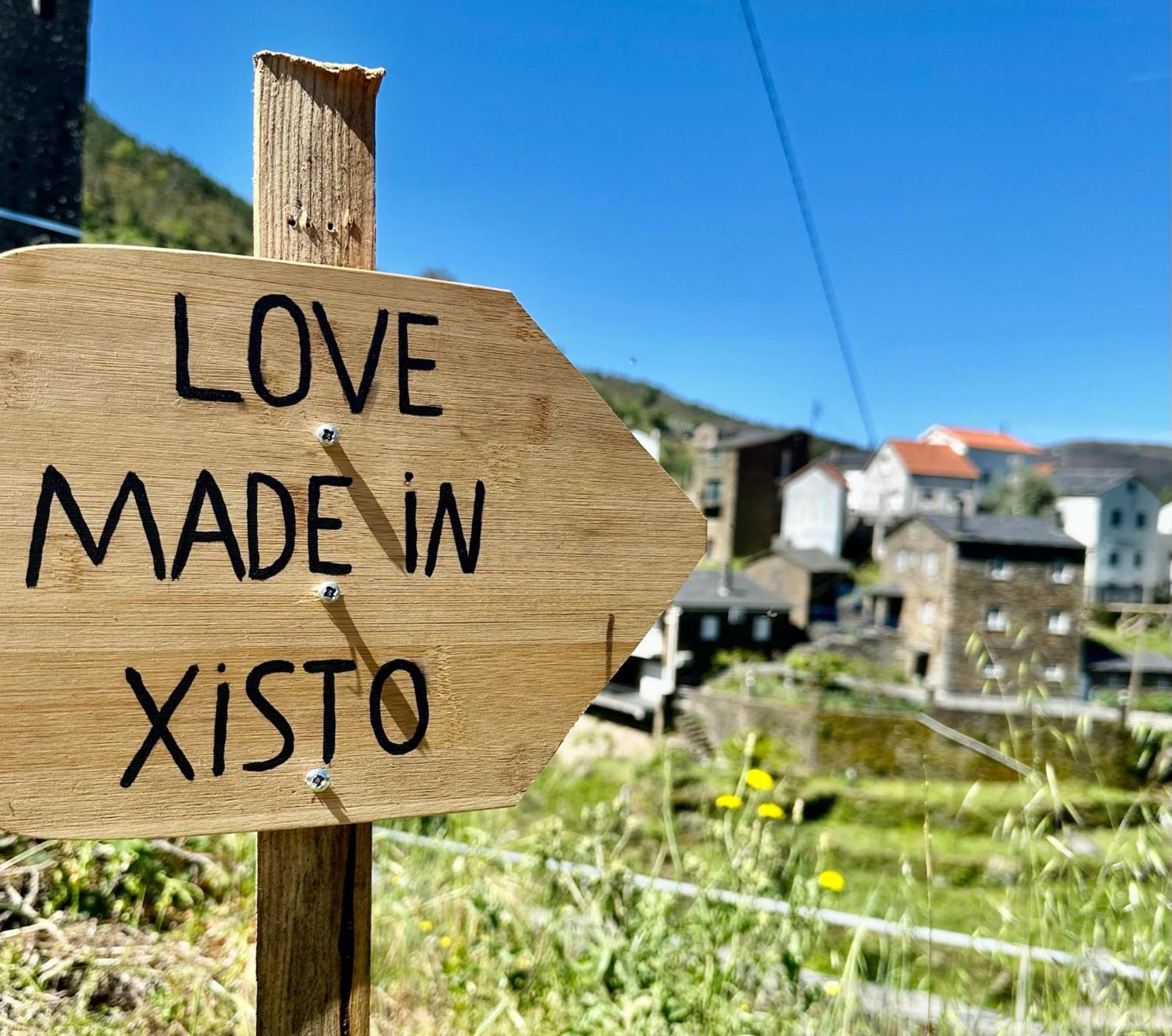 Love, Made In Xisto *